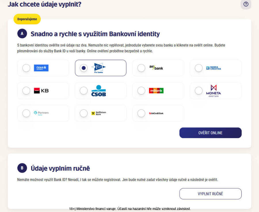 Osobní údaje vyplňte ručně nebo automaticky přes Bank ID