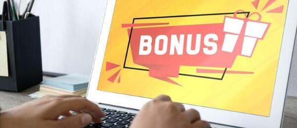 Jak jsem vybíral svůj první casino bonus 2025
